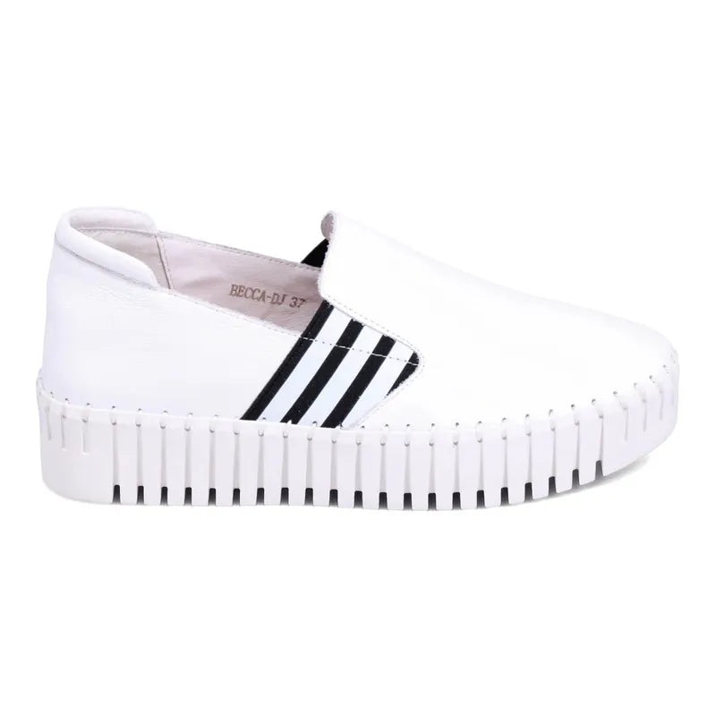 Django & Juliette Becca Sneaker – White/Black