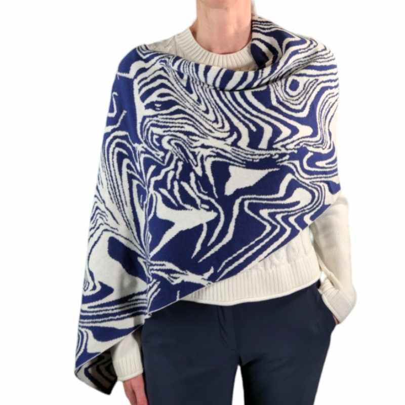 Alashan Cashmere Swirl Topper – Navy/Ivory