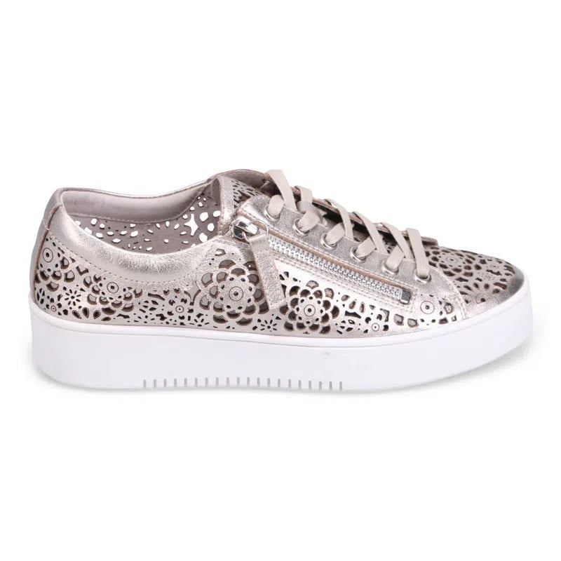 Django & Juliette Leitha Sneaker – Platino/White